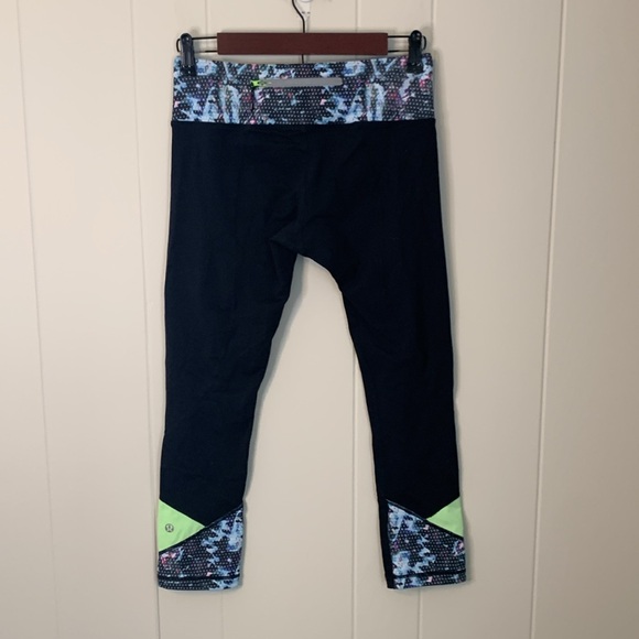 Lululemon Pace Rival Cropped Leggings Floral Sport White Multi / Black Size 4 - Picture 4 of 7